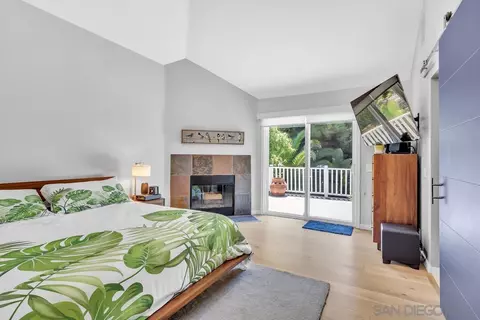 Bedroom - 1729 Geranium St, Carlsbad, CA 92011 photo 1 of 5