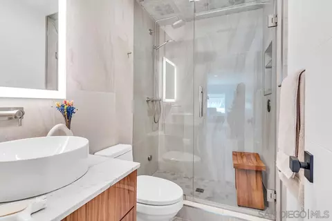 Bath - 1729 Geranium St, Carlsbad, CA 92011 photo 1 of 4