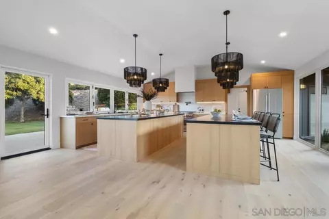 Kitchen - 2133 Woodwind Dr, Encinitas, CA 92024 photo 1 of 12