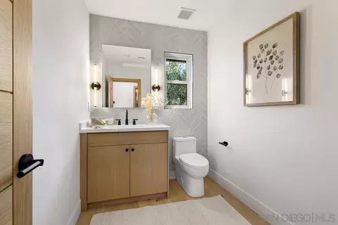 Bath - 2133 Woodwind Dr, Encinitas, CA 92024 photo 1 of 11
