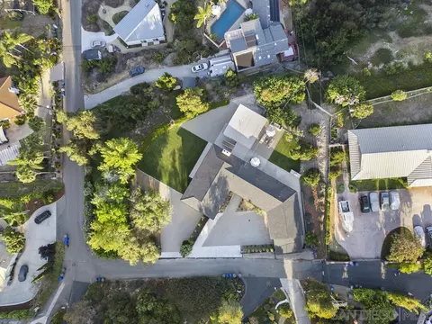 View/Area - 2133 Woodwind Dr, Encinitas, CA 92024 photo 3 of 3