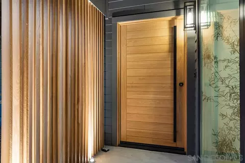 Entry Way - 2133 Woodwind Dr, Encinitas, CA 92024 photo 1 of 3