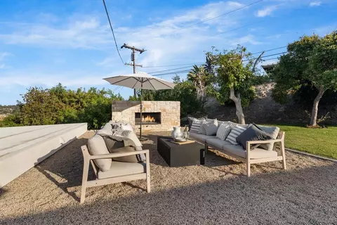Exterior - 2133 Woodwind Dr, Encinitas, CA 92024 photo 8 of 14