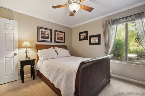 Bedroom - 11103 Oak Creek Dr, Lakeside, CA 92040 photo 6 of 7