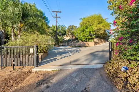 Exterior - 11103 Oak Creek Dr, Lakeside, CA 92040 photo 3 of 25