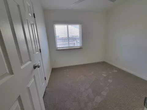 Bedroom - 10235 Princess Marcie Dr, Santee, CA 92071 photo 5 of 8