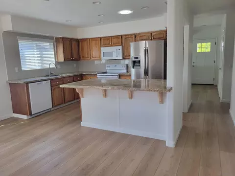 Kitchen - 10235 Princess Marcie Dr, Santee, CA 92071 photo 3 of 4
