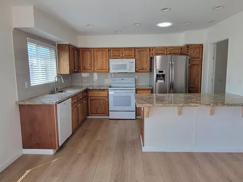Kitchen - 10235 Princess Marcie Dr, Santee, CA 92071 photo 1 of 4