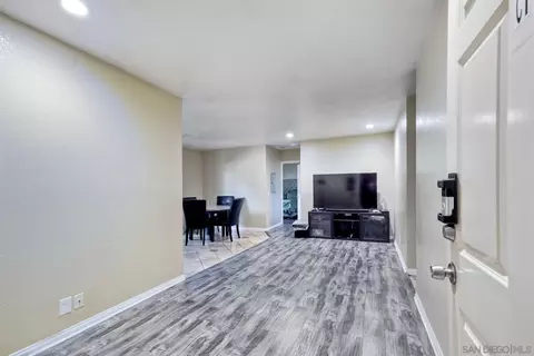 9860 Dale Ave #C1, Spring Valley, CA 91977