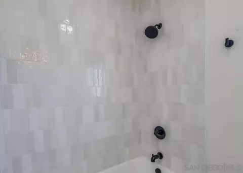 Bath - 7274 Princeton Ave, La Mesa, CA 91942 photo 4 of 5
