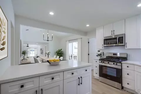 811 Kempton St, Spring Valley, CA 91977 photo 11