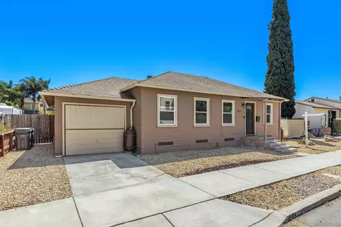 2015 Ensenada St, Lemon Grove, CA 91945