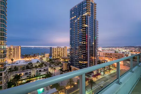 1262 Kettner Blvd #1704, San Diego, CA 92101