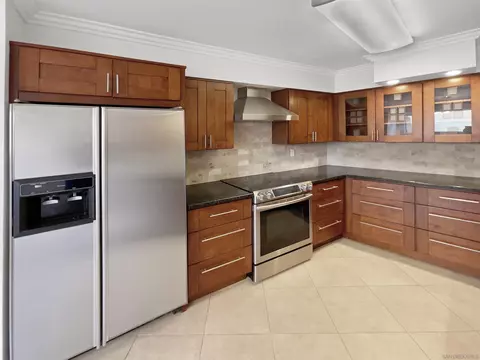 620 W Solana Cir #1B, Solana Beach, CA 92075 photo 2