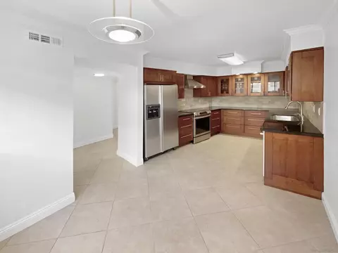 620 W Solana Cir #1B, Solana Beach, CA 92075 photo 7