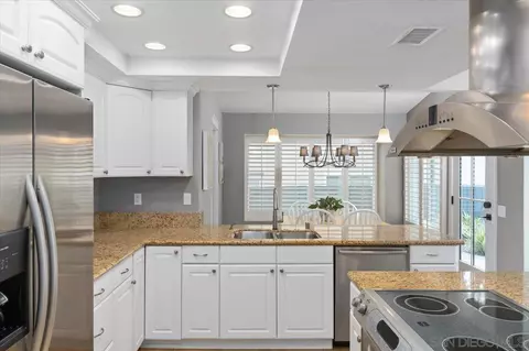 Kitchen - 13121 Decant Dr, Poway, CA 92064 photo 2 of 3