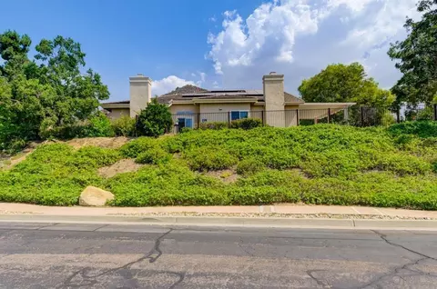 2002 Monarch Ridge Cir, El Cajon, CA 92019 photo 38
