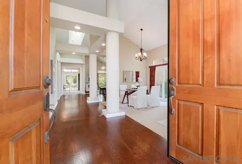 2002 Monarch Ridge Cir, El Cajon, CA 92019 photo 5