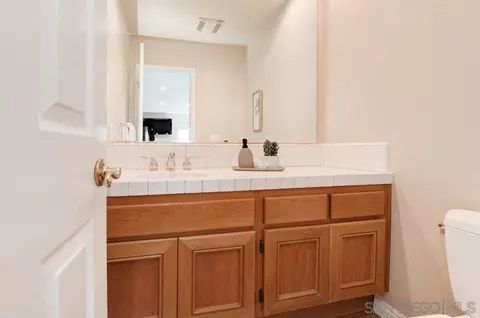 2002 Monarch Ridge Cir, El Cajon, CA 92019 photo 25