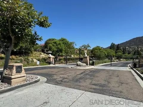 2002 Monarch Ridge Cir, El Cajon, CA 92019 photo 41