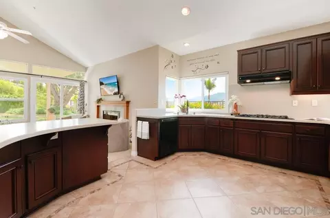 2002 Monarch Ridge Cir, El Cajon, CA 92019 photo 11