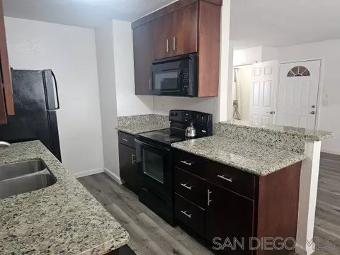 1625 Pentecost Way #5, San Diego, CA 92105