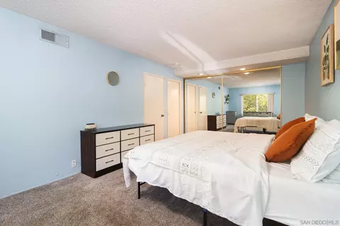 Bedroom - 8912 Fletcher Valley Dr, Santee, CA 92071 photo 3 of 5
