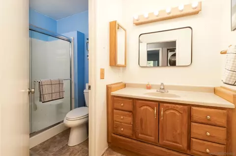 Bath - 8912 Fletcher Valley Dr, Santee, CA 92071 photo 1 of 1