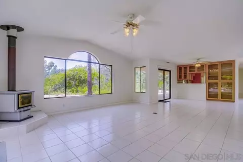 Living - 6748 Dehesa Rd, El Cajon, CA 92019 photo 3 of 9