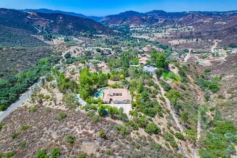 View/Area - 6748 Dehesa Rd, El Cajon, CA 92019 photo 1 of 4