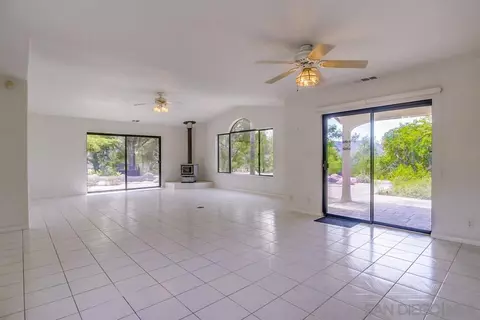 Living - 6748 Dehesa Rd, El Cajon, CA 92019 photo 2 of 9