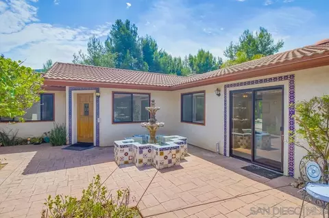 Exterior - 6748 Dehesa Rd, El Cajon, CA 92019 photo 6 of 17