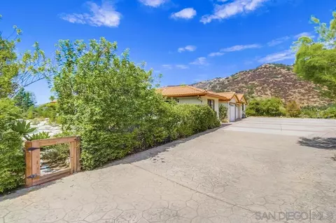 Exterior - 6748 Dehesa Rd, El Cajon, CA 92019 photo 2 of 17