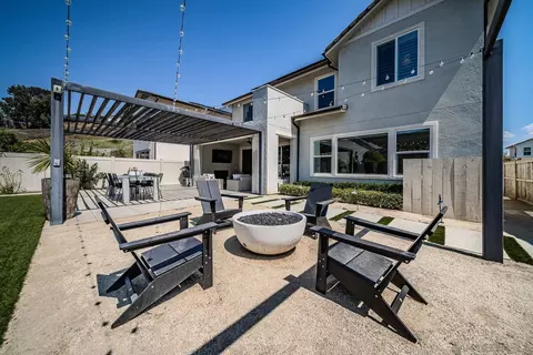 Exterior - 3076 Heirloom Pl, Escondido, CA 92029 photo 10 of 17