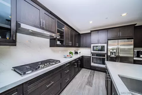 Kitchen - 3076 Heirloom Pl, Escondido, CA 92029 photo 4 of 5