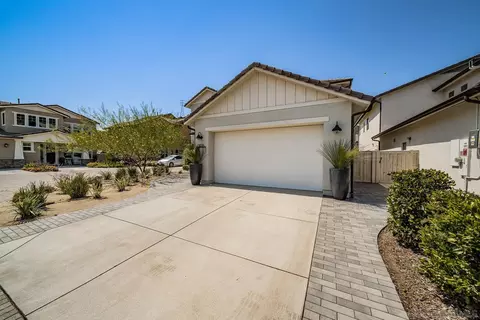 Exterior - 3076 Heirloom Pl, Escondido, CA 92029 photo 2 of 17