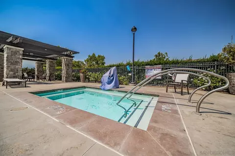 Exterior - 3076 Heirloom Pl, Escondido, CA 92029 photo 16 of 17