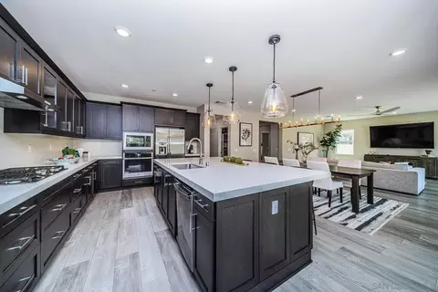 Kitchen - 3076 Heirloom Pl, Escondido, CA 92029 photo 5 of 5