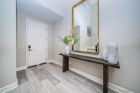 Entry Way - 3076 Heirloom Pl, Escondido, CA 92029 photo 2 of 3