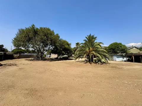 665 Mcdonald Ln, Escondido, CA 92025 photo 2