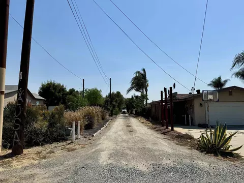 665 Mcdonald Ln, Escondido, CA 92025 photo 11