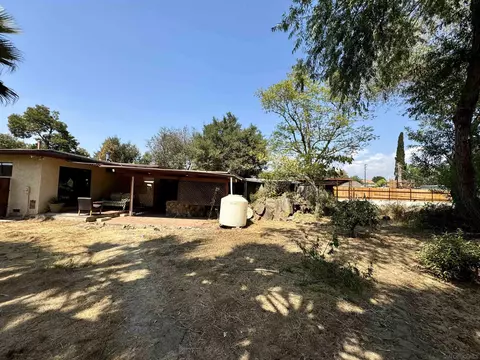665 Mcdonald Ln, Escondido, CA 92025 photo 10