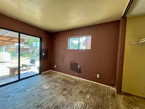 665 Mcdonald Ln, Escondido, CA 92025 photo 5