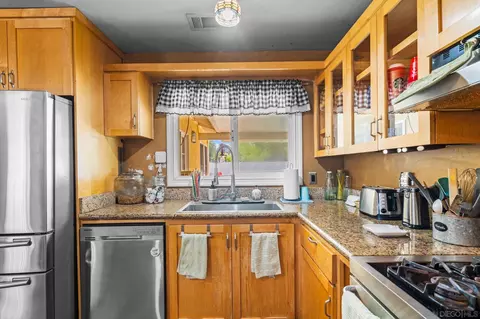 9185 Gorge Ave, Santee, CA 92071 photo 3