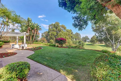 1940 Vineyard Ave, Vista, CA 92081 photo 10