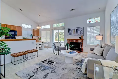1940 Vineyard Ave, Vista, CA 92081 photo 8