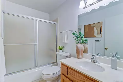 1940 Vineyard Ave, Vista, CA 92081 photo 24