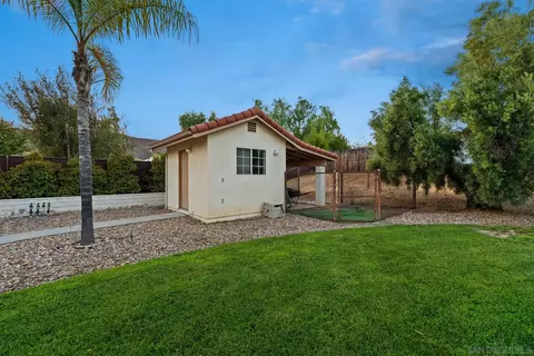 Exterior - 23532 Daylight Pl, Ramona, CA 92065 photo 6 of 10