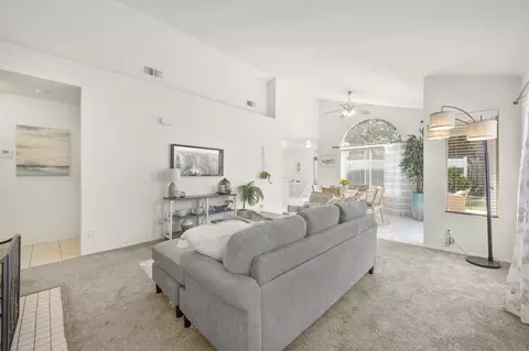 1735 Avenida De Suenos, Oceanside, CA 92056 photo 5
