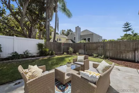 1735 Avenida De Suenos, Oceanside, CA 92056 photo 24